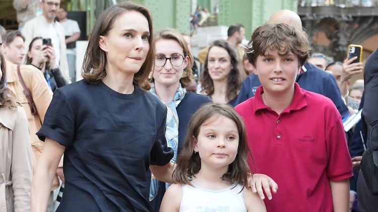 Der Hollywood-Star und sein Nachwuchs: Natalie Portman mit Tochter Amalia und Sohn Aleph.