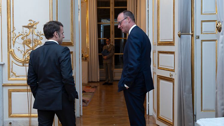 Erster Besuch in Paris: Drei Tage nach der gewonnenen Bundestagswahl reiste Merz bereits zu Macron. 