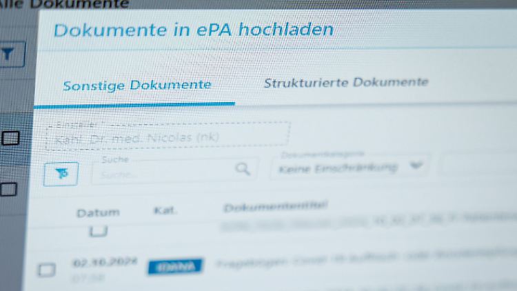 Die E-Akte soll für Patienten und Praxen zum Alltag werden. 