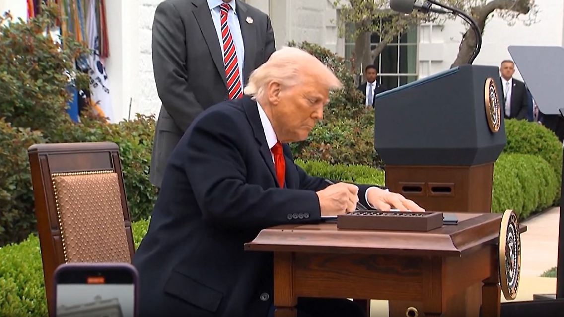 Trump100Tage.jpg