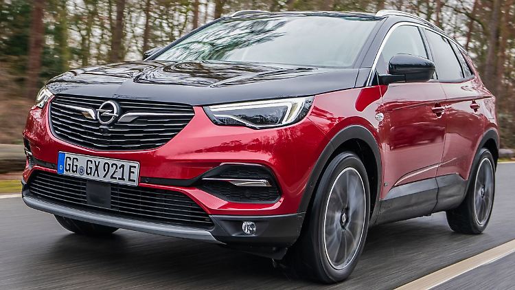 Eigentlich sieht der Grandland noch frisch aus, tatsächlich hat Opel das SUV-Modell 2017 auf den Markt gebracht.