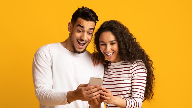 Grund zur Freude: Die Tarife von SIMon Mobile bieten jetzt noch mehr und kosten teilweise sogar weniger.
