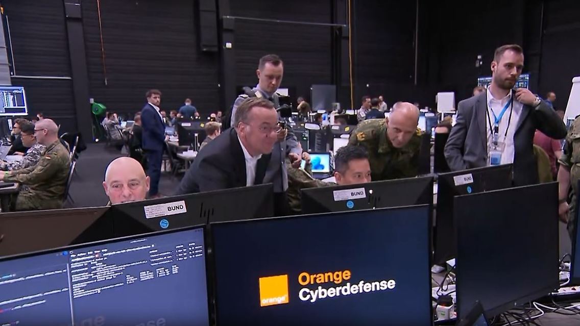 Pistorius_Nato.JPG