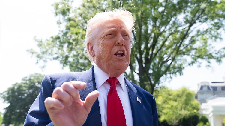 "Nur eine kleine Hilfestellung" nennt Trump seine Zollerleichterungen. 