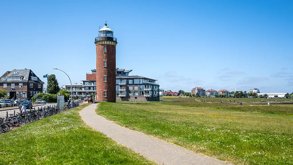 Der-Hamburger-Leuchtturm-am-Hafen