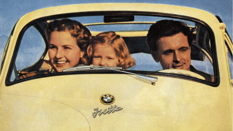 Die billige Isetta ermöglichte Motorradfahrern ab 1955 den Umstieg aufs Auto und sicherte BMW die Existenz.