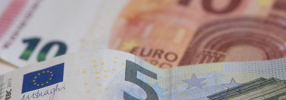 15 Euro Mindestlohn pro Stunde - dies hat der DGB auch am 1. Mai in Saarbrücken gefordert. (Symbolbild)
