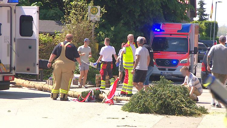 Die Polizei geht bisher von einem Unfall aus.
