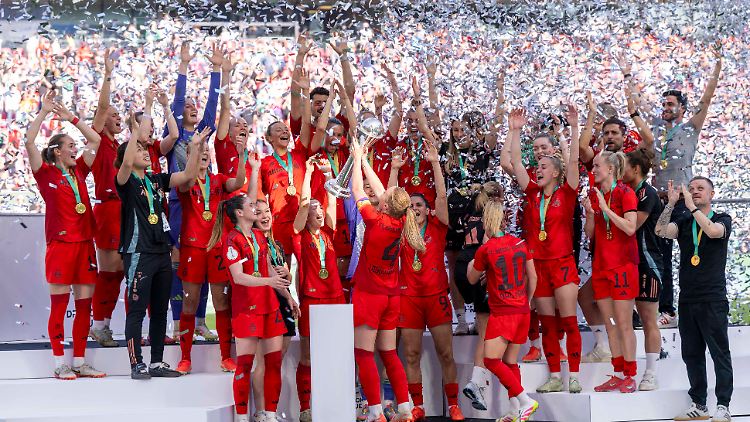 Der Pokalsieger 2025 der Frauen heißt Bayern München.