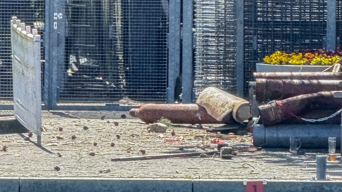 Das Foto zeigt die explodierte Gasflasche.