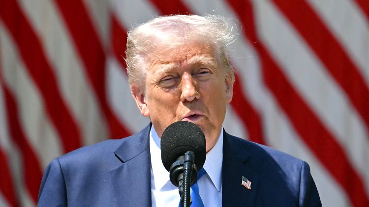 Donald Trump will einen Deal mit dem Iran abschließen und das Land dafür unter Druck setzen.