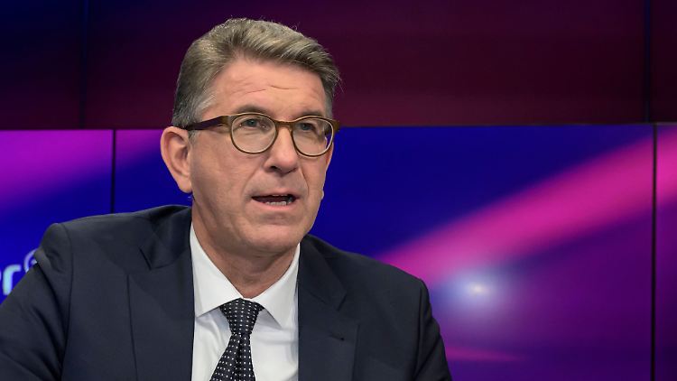 Spätestens jetzt sollte man sich Wolfram Weimers kluge ntv-Kolumnen noch einmal zu Gemüte führen!