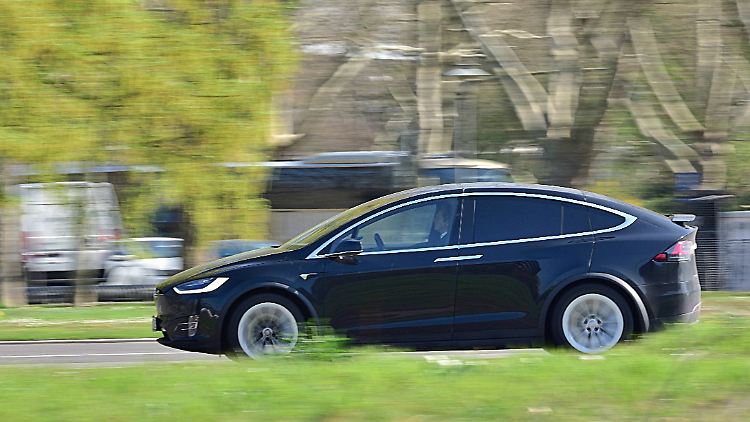 "Die Marke hat einen Rückschlag bei ihrer Reputation in Europa erlitten", sagt Elektromobilitätsexpertin Ginny Buckley.