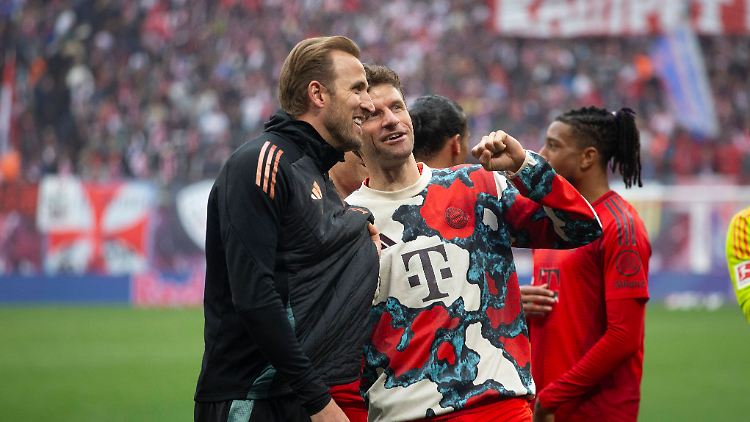 Spaß hatten sie trotzdem: Thomas Müller und Harry Kane.