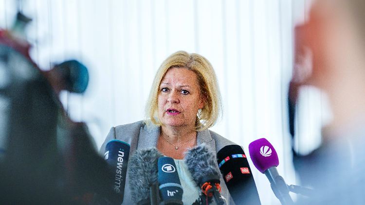 Laut Faeser dürfte das Drittstaatenkonzept höchstens "ein Baustein einer umfassenden Migrationspolitik" sein. 