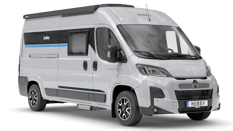Die Grundversion des Editionsmodells Hobby Ontour-Van Solaris 600 FT kostet ab 64.690 Euro.