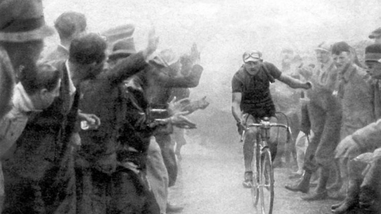 Gino Bartali während des Giro d'Italia 1939.