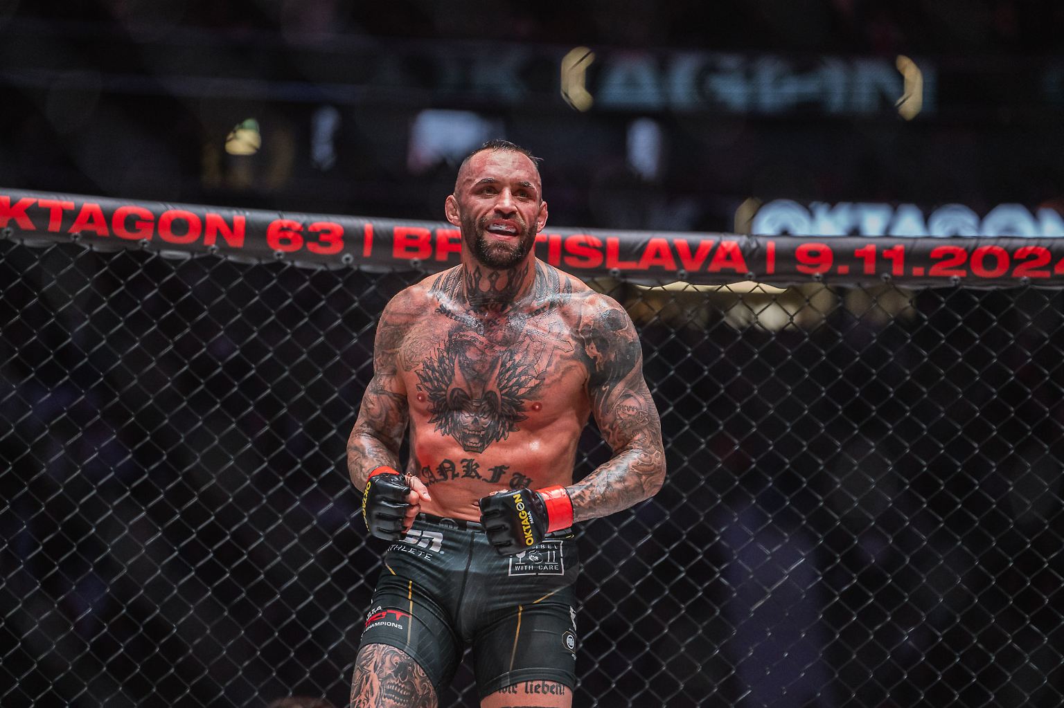 Der König ist tot, lang lebe der König! Christian Eckerlin ist in MMA-Deutschland die Nummer eins, was Reichweite und Publikumsaffinität angeht. Der 38-Jährige ...