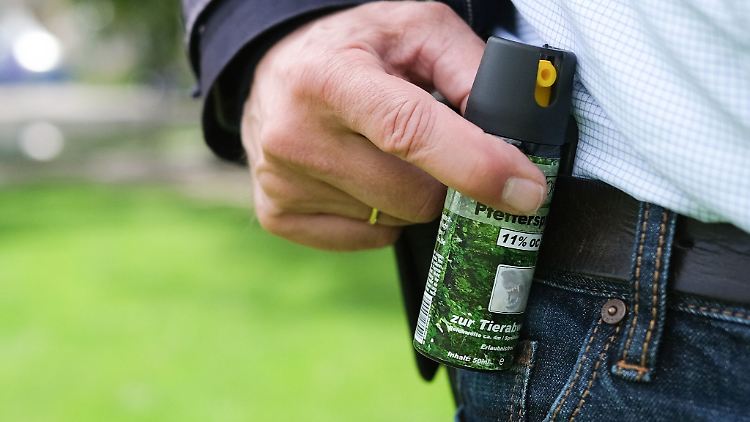 Pfefferspray zur Tierabwehr: Mitunter wird dieses Produkt zur Selbstverteidigung eingesetzt.