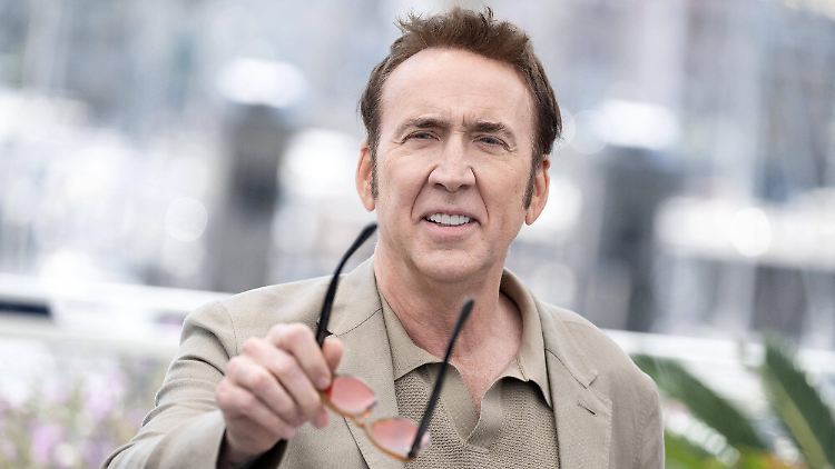 Hätte gerne das Surfbrett bezwungen: Nicolas Cage gibt die Hoffnung nicht auf.