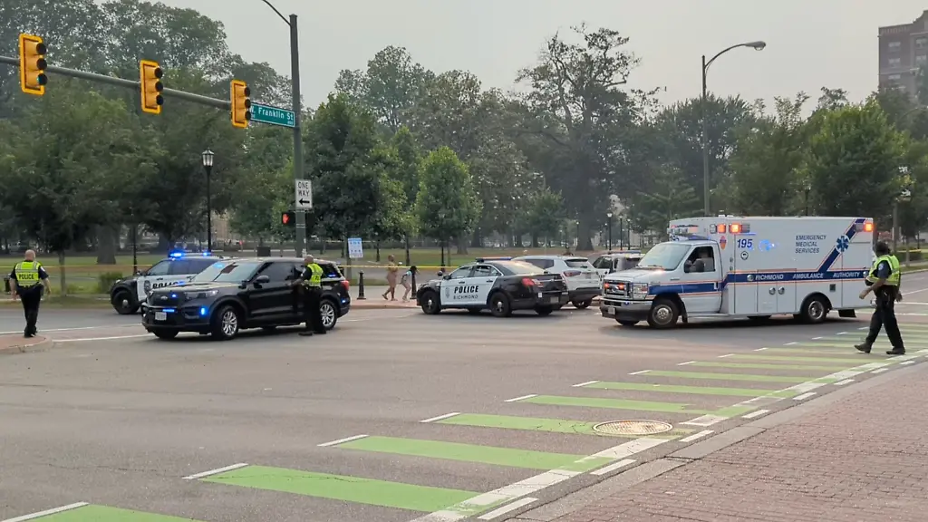 2023-06-07T022041Z-408141076-RC22E1ALF32P-RTRMADP-3-VIRGINIA-SHOOTING