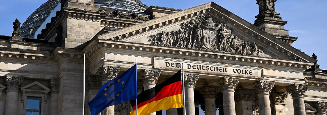 2025-03-05T151024Z_362215056_RC217DATCPDM_RTRMADP_3_GERMANY-POLITICS.JPG