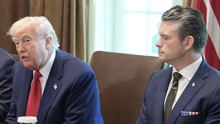 Die Entscheidung, der Ukraine kurzzeitig keine Artilleriegeschosse zu schicken, fällte offenbar nicht US-Präsident Trump.