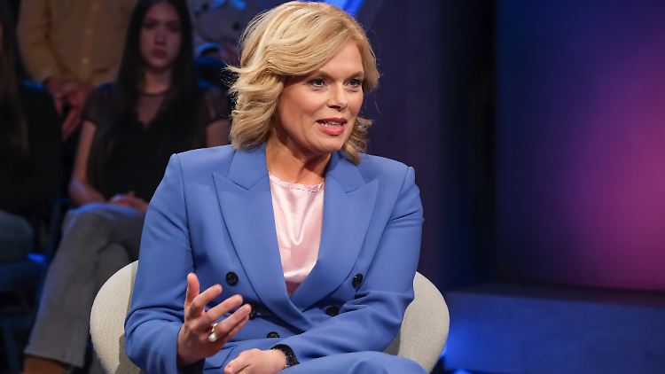 Julia Klöckners erster Gedanke: "Nerven behalten und bewahren." 