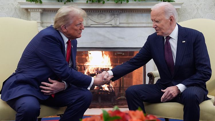 Kritisiert die Ukraine-Politik seines Nachfolgers: Joe Biden (hier mit Donald Trump im November 2024). 