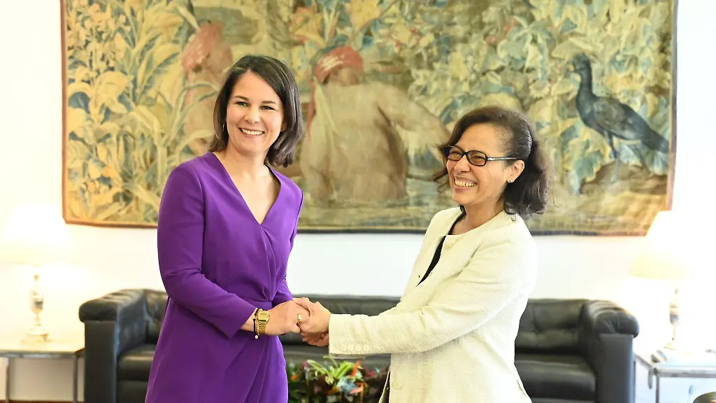 Bundesaussenministerin-Annalena-Baerbock-trifft-Maria-Laura-da-Rocha-stellvertretende-Aussenministerin-von-Brasilien