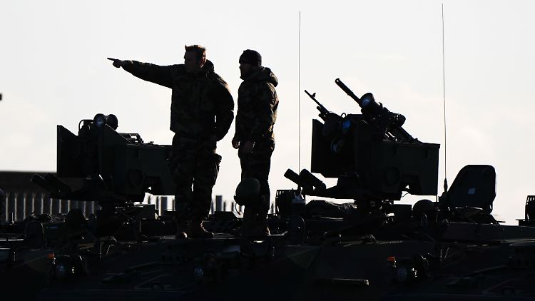 Übung der European Battelgroup (Archivbild): Die EU entwickelt multinationale Kampfverbände, doch die politschen Entscheidungsstrukturen bleiben zäh.