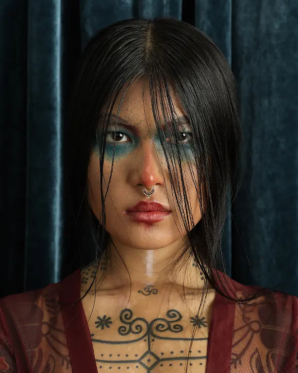 NUR-FUeR-AUSSTELLUNG-Christian-Tagliavini-Circesque-La-ragazza-tatuata-Closeup-CAMERA-WORK-Gallery