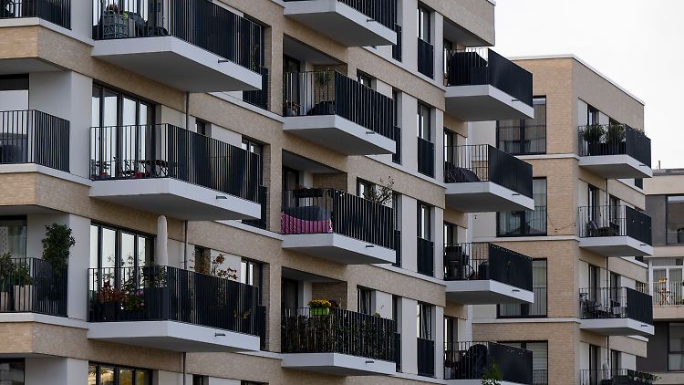 Mehrfamilienhäuser kosteten im ersten Quartal im Schnitt 8,7 Prozent mehr als im Vorjahreszeitraum. 
