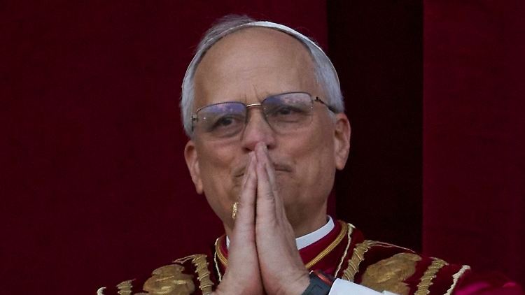 Leo XIV. wirkte ergriffen und gleichzeitig entschlossen.