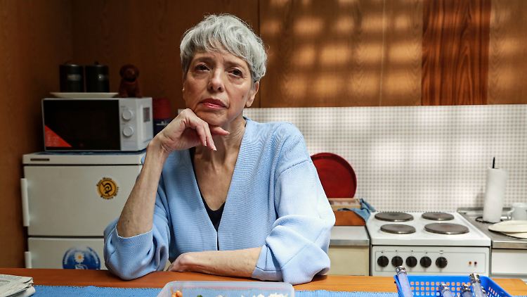 Schauspielerin mit Rockstar-Vergangenheit: Helen Schneider als Edda Bingley in "Tatort: Solange du atmest".