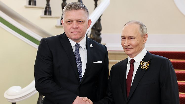 Fico sucht immer wieder Putins Nähe.