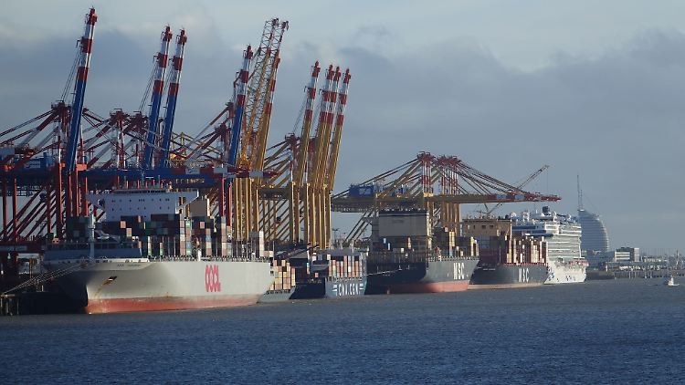 Es gab Hinweise auf kriminelle Aktivitäten im Hafen, sie kamen nur nicht an.
