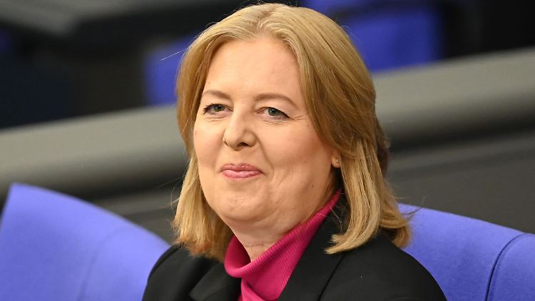 Bas ist im schwarz-roten Kabinett Ministerin für Arbeit und Soziales.