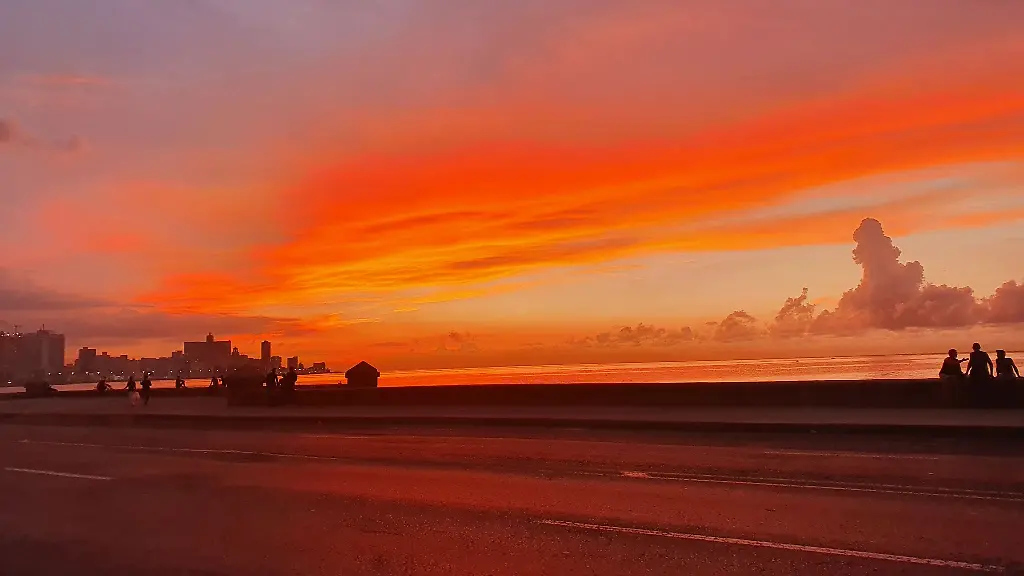 Die-Wirtschaft-des-sozialistischen-Karibikstaates-ist-stark-vom-Tourismus-abhaengig-und-leidet-unter-dessen-Einbruch-im-Zuge-der-Corona-Pandemie