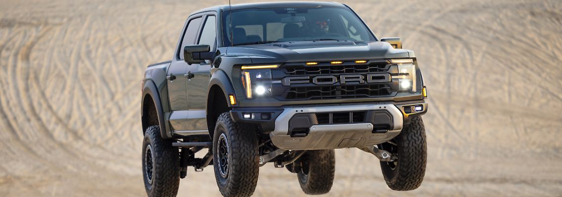 2024_Ford_F-150_Raptor_07.jpg