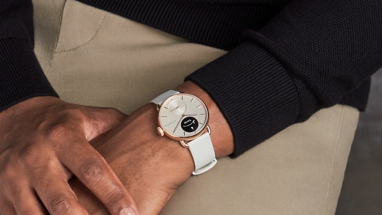 Elegante Smartwatches verbinden klassisches Uhrendesign mit intelligenten Funktionen.