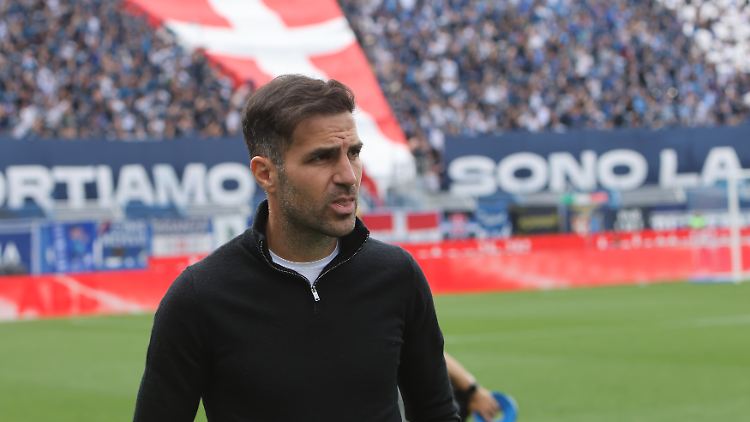 Tauscht den Comer See doch nicht gegen das Autobahnkreuz Leverkusen: Cesc Fàbregas.