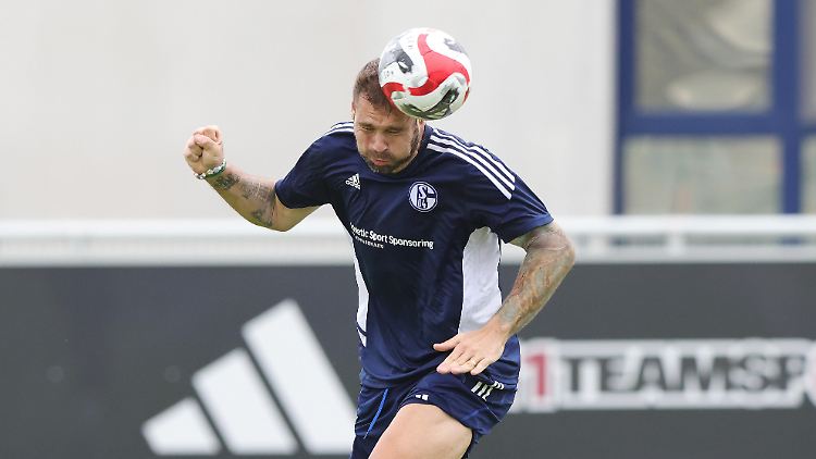 Auch schon wieder zwei Jahre alt dieses Foto - Lasogga ist aus dem ganz großen Fokus verschwunden.