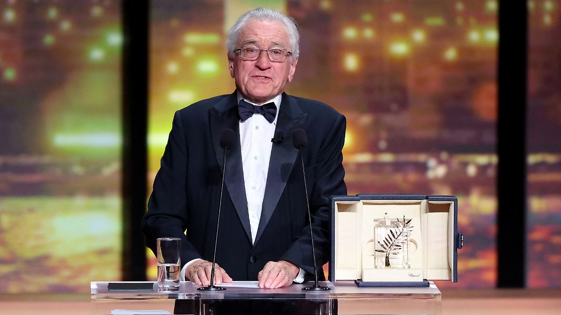 Robert de Niro hat in Cannes die Goldene Ehrenpalme für sein Lebenswerk erhalten.