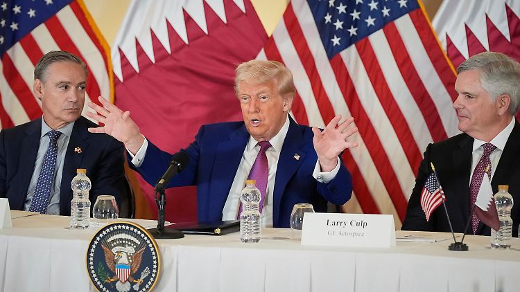 Schwer aufzulösen: Kommt Trump, dann kommt Putin. Kommt Putin nicht, dann kommt Trump nicht. Nun fehlen beide in Istanbul.