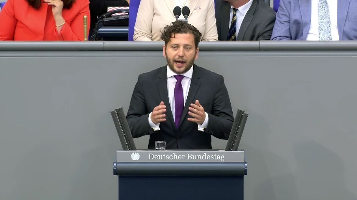 Felix Banaszak.jpg