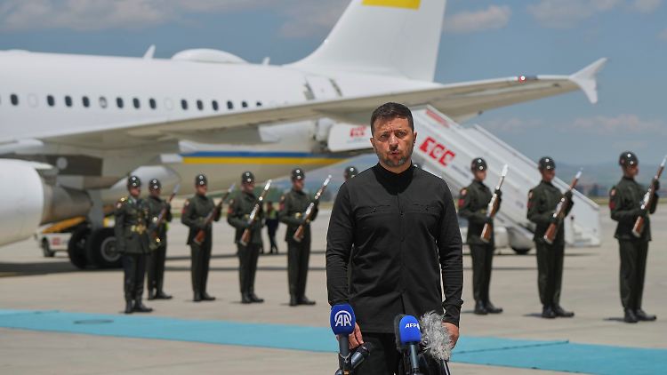 Der ukrainische Präsident Selenskyj wollte in Istanbul Putin treffen. Der Kremlchef schickte jedoch nur eine niedrigrangige Delegation in die Türkei. 