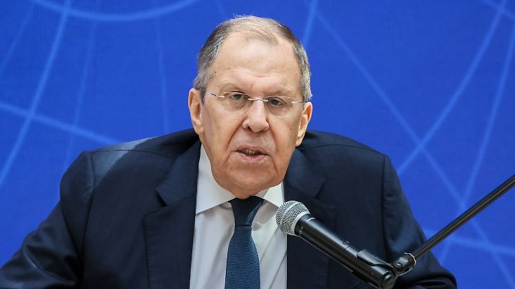 Hätte längst auch in der Türkei sein können, um über Frieden zu sprechen: Russlands Außenminister Sergej Lawrow.