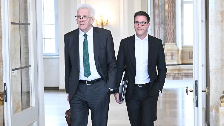 Manuel Hagel (r.) von der CDU will Kretschmann beerben. 