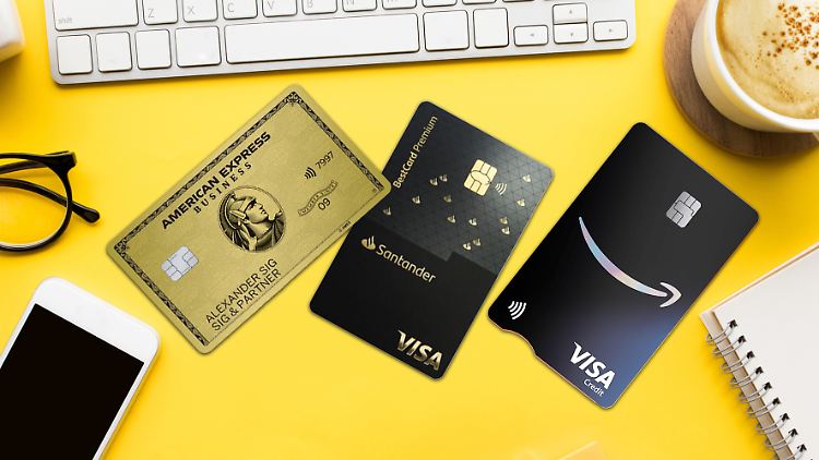 Ob Online-Shopping oder Geschäftsreise – Cashback-Kreditkarten versprechen eine Ersparnis.